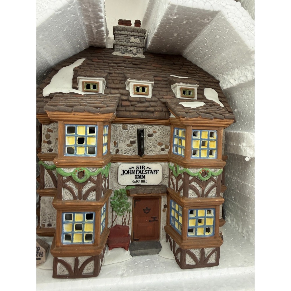 Dept 56 Sir John Falstaff Inn Dickens Village Heritage Collection 1995 Boxed